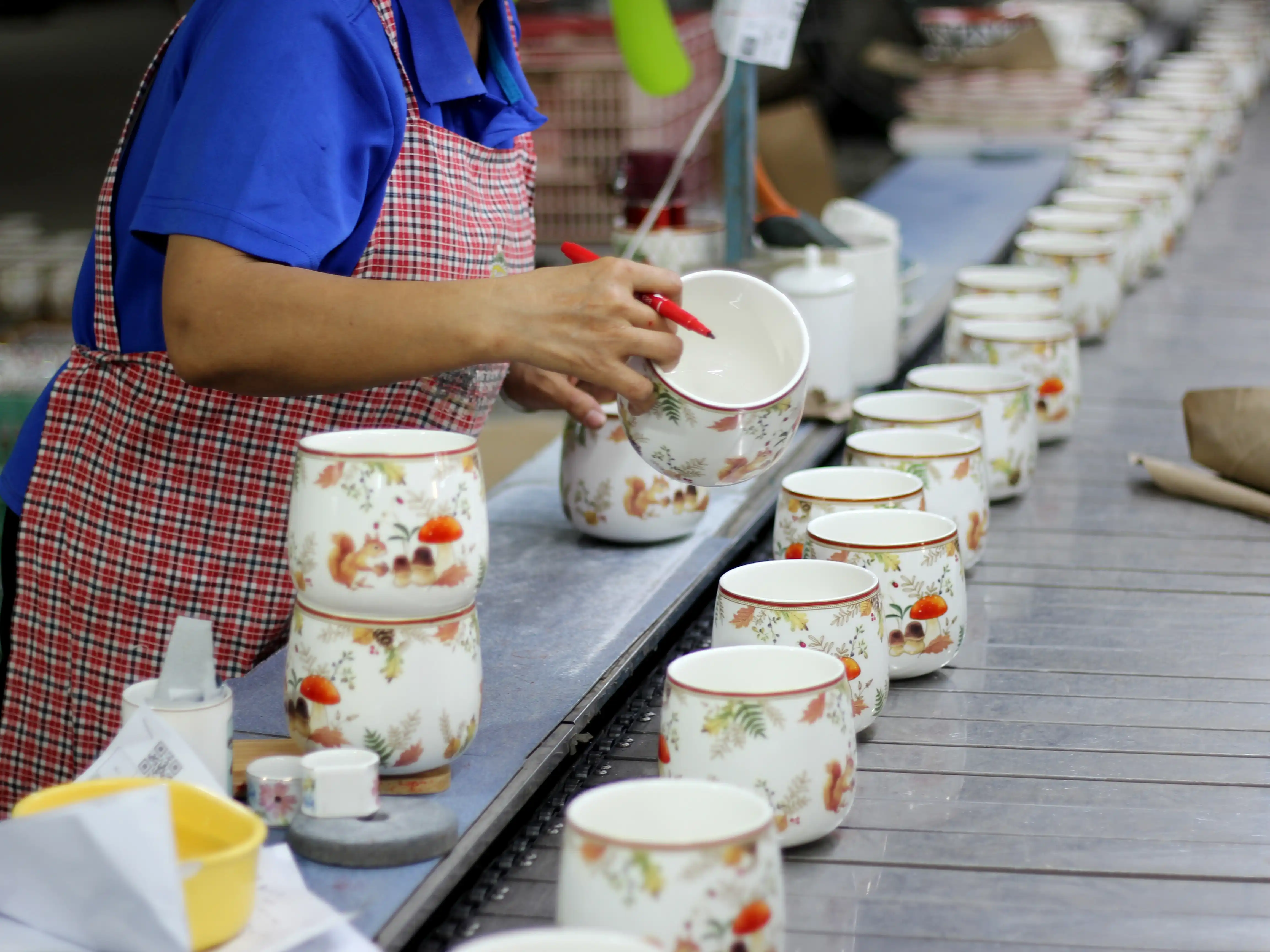 14. Porcelain Tableware Manufacturer Inspection