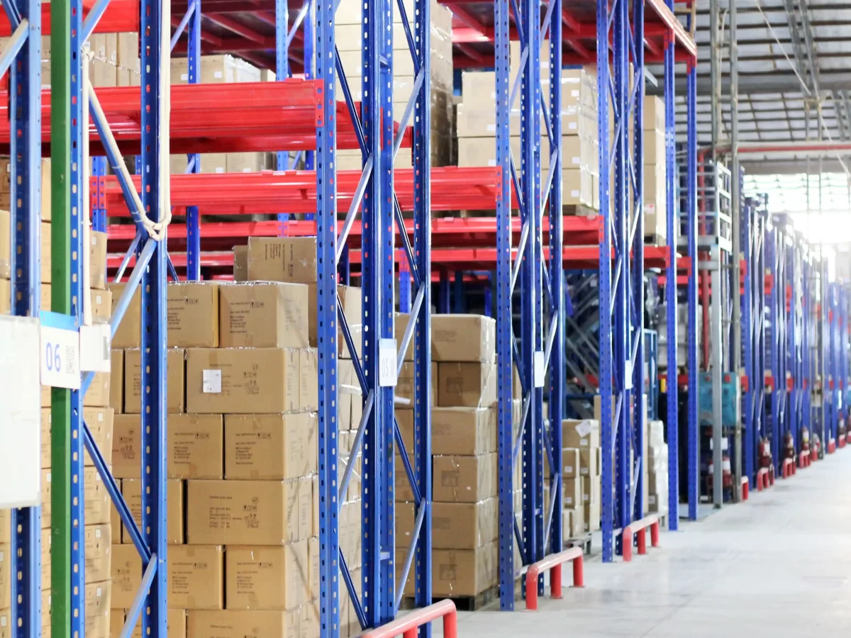 6.Free Storage in Our Warehouse