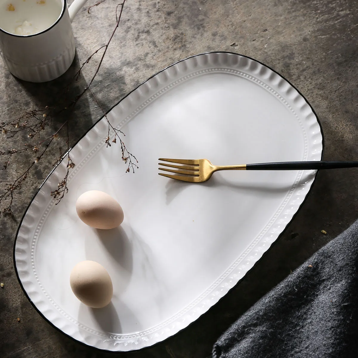 Custom Dinnerware Set Bulk, White Porcelain Tableware Set With Embossed Patterns (7)