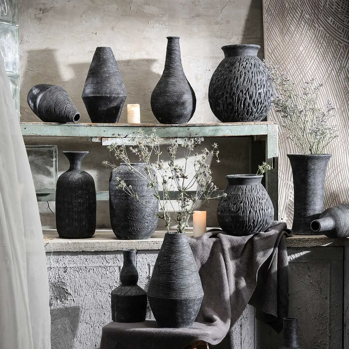 Decorative Bulk Ceramic Vases For Flowers With Embossed Texture-2