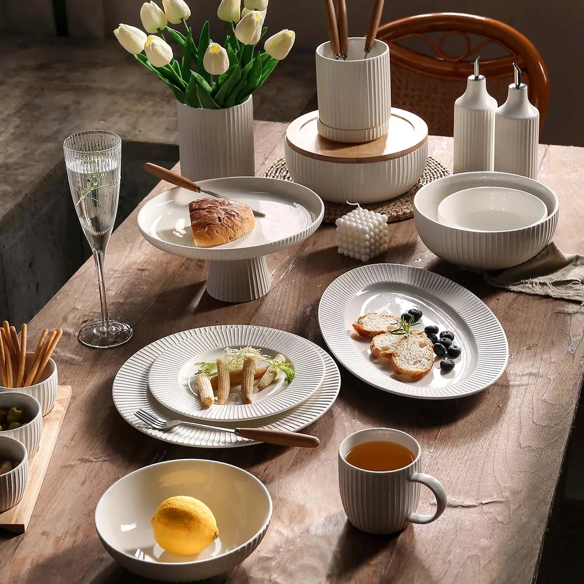 Stripe Design Wholesale White Dinnerware Set, Plates & Bowls (1)