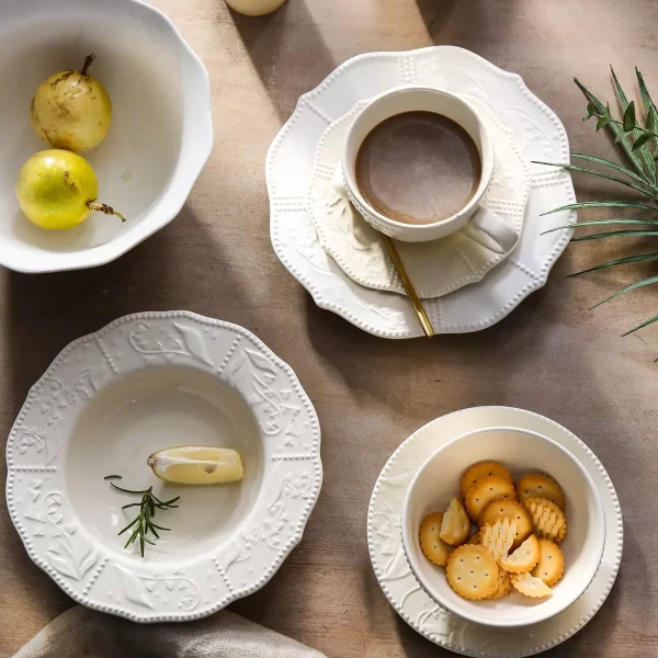 Wholesale Porcelain Plates, Bowls, Teapots, Cups and Saucers (4)