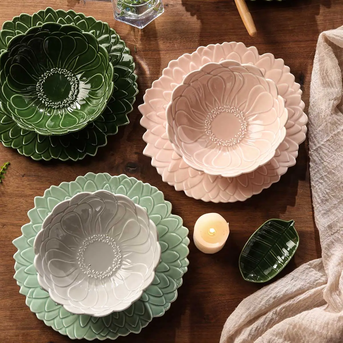 Restaurant Plates And Bowls Wholesale, Floral Shape Tableware Bulk (1)
