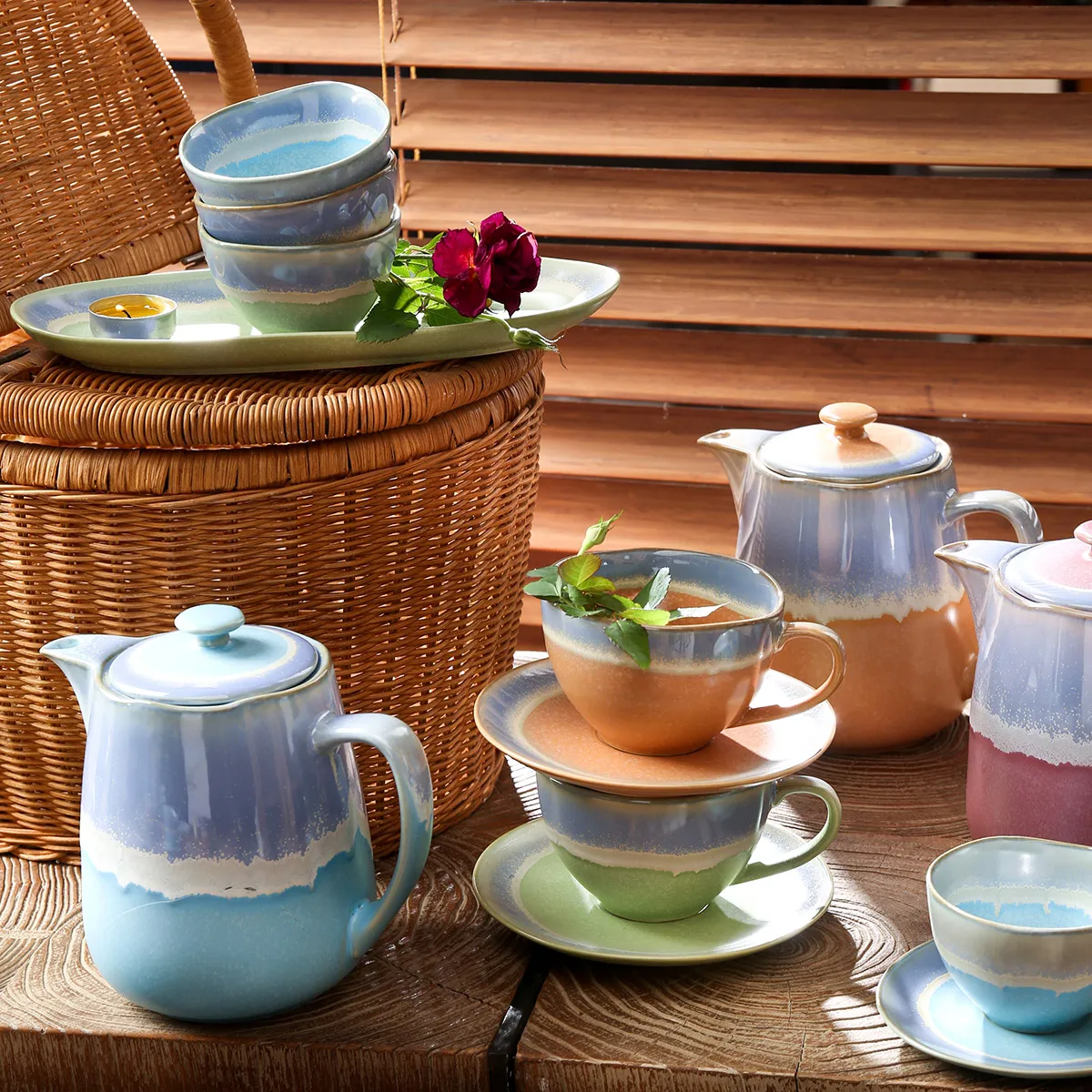 Stylish Porcelain Tea Sets Wholesale, Bulk Teapots, Cups, Dessert Plates-5