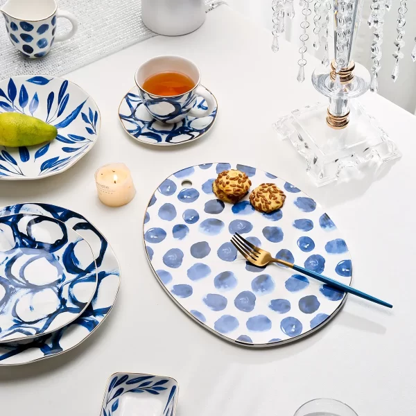 Delicate Asian Tableware Wholesale With Blue Floral Patterns-1