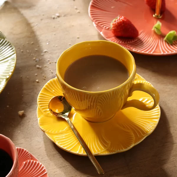 Petal Pattern Bulk Tea Cups and Saucers, Tea Pots Wholesale-3