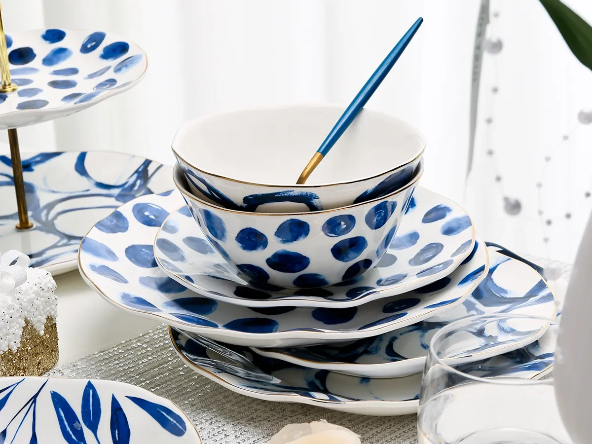 Is Porcelain Dinnerware Heavy-2