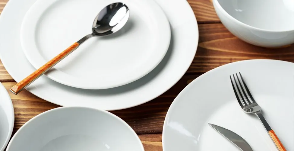 What Are the 4 Classifications of Tableware-1