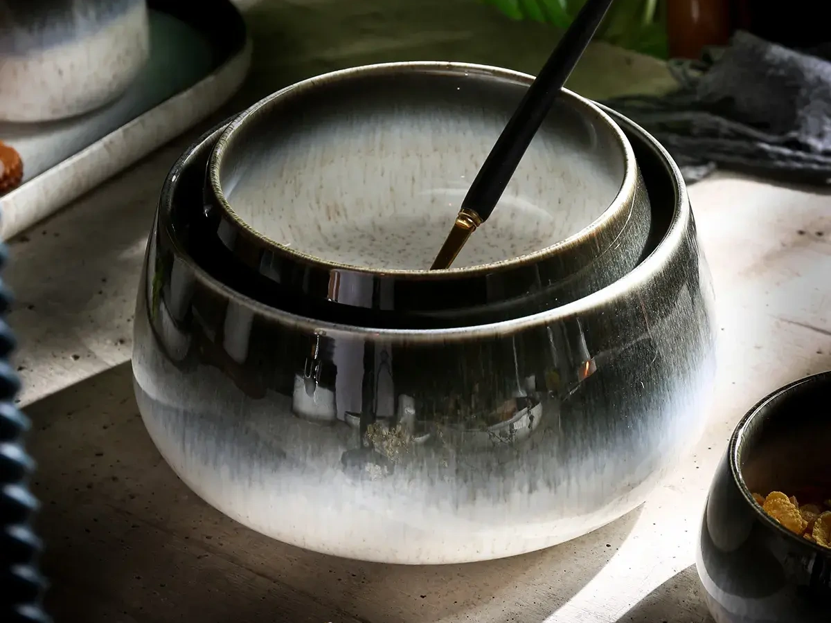 Reactive Glaze Blending and Transition