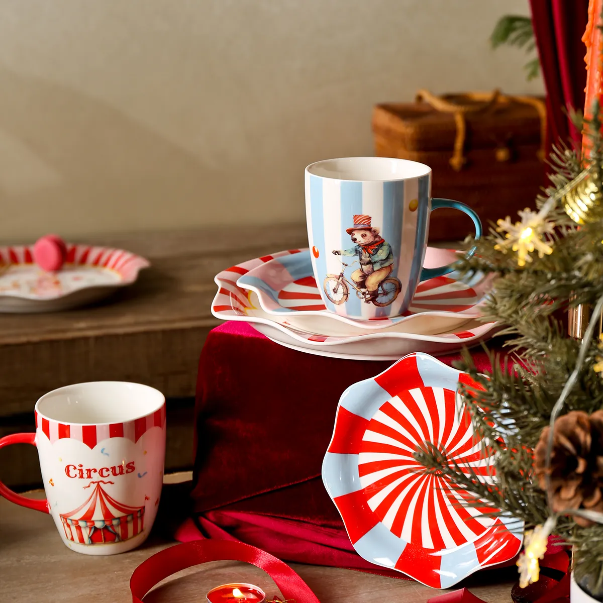 Circus-Themed Colored Tableware Wholesale Complete Sets-5