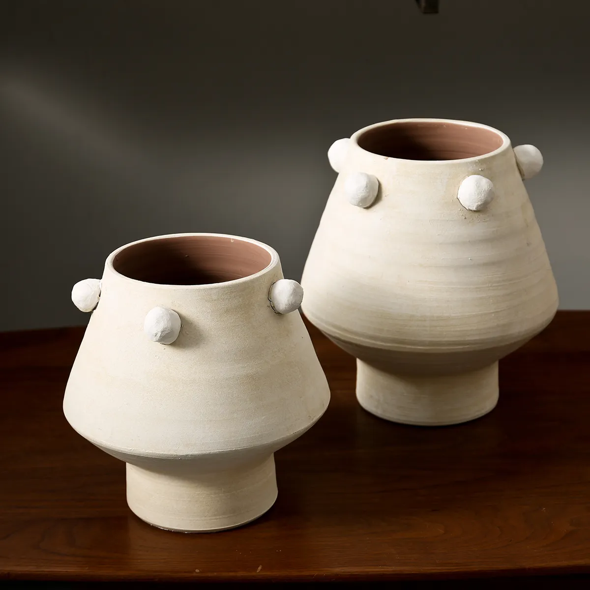 Handcrafted Feel Wholesale Floral Vases with Sphere Design-3