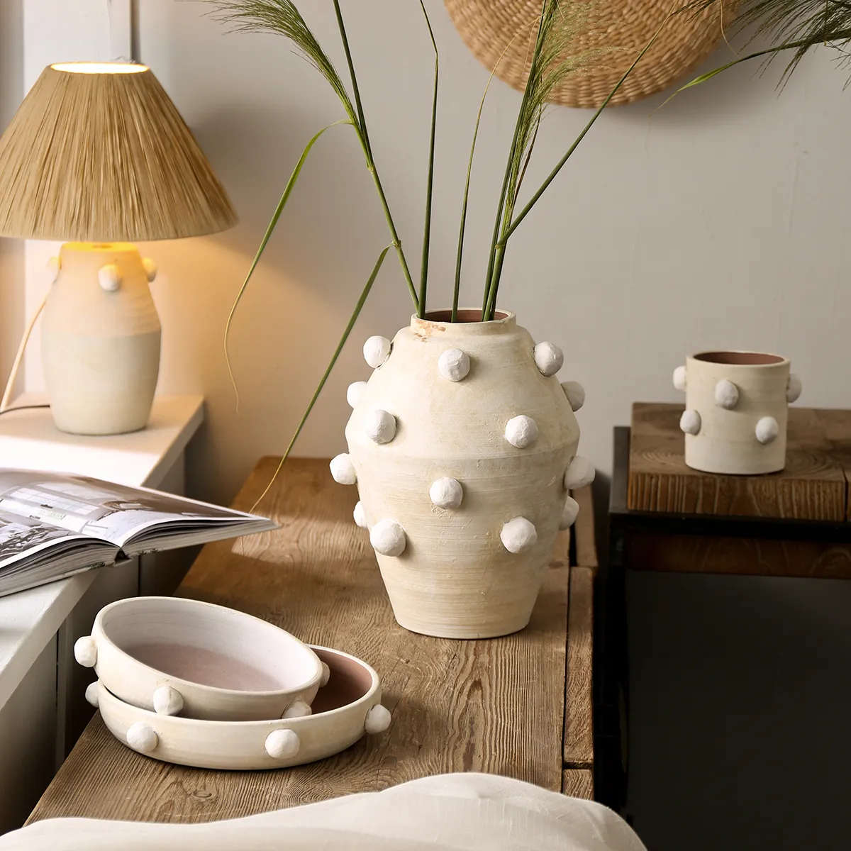 Handcrafted Feel Wholesale Floral Vases with Sphere Design-7