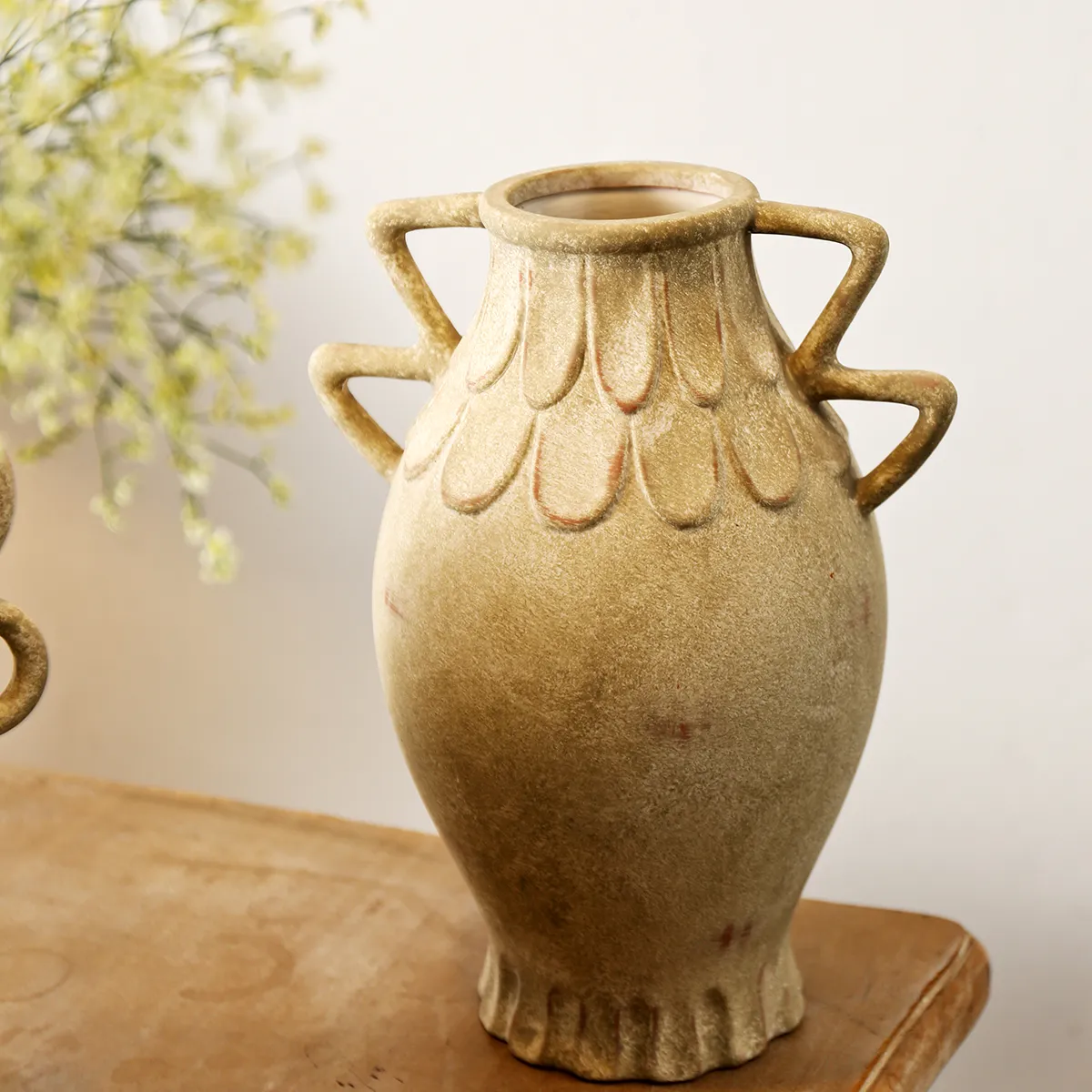 Vases décoratifs en terre cuite en gros, vases floraux artisanaux-1