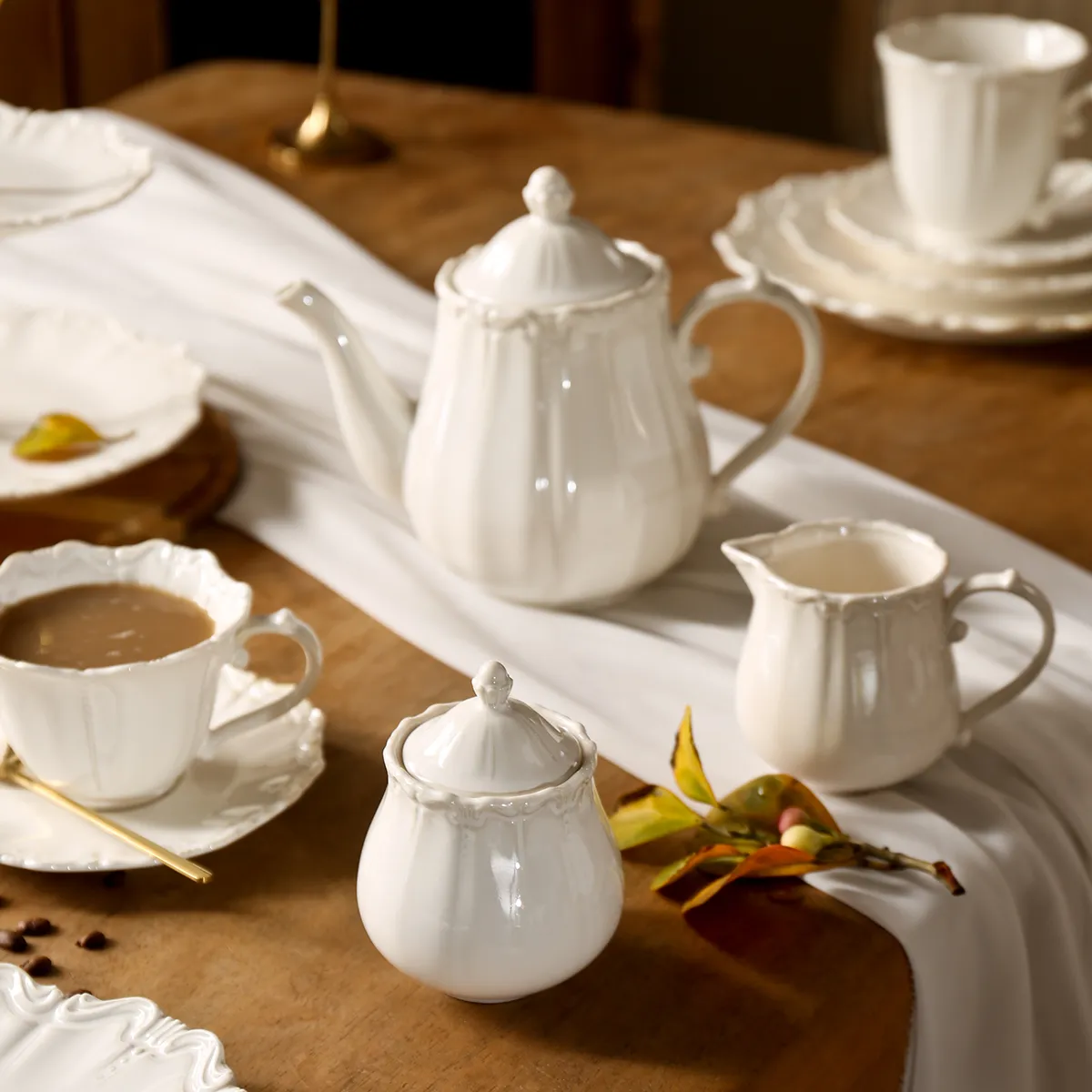 مجموعة أواني مائدة بيضاء بالجملة، أواني مائدة على شكل زهرة - 17