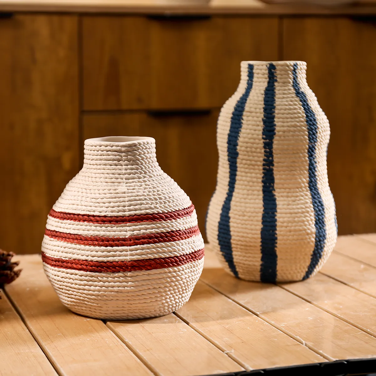 Rope-Woven Texture Bulk Flower Vases with Multiple Sizes-2