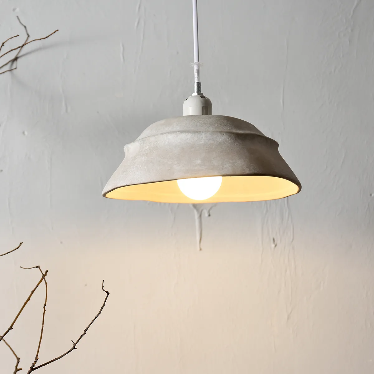 Rustic Ceramic Pendant Light Wholesale with White Light Bulb-1