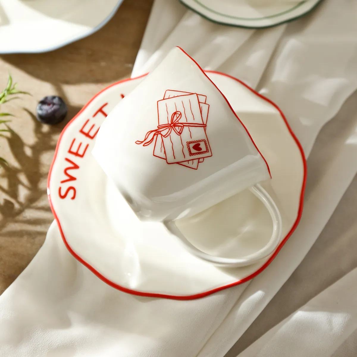 Wholesale White Porcelain Dinnerware with Heartwarming Note-7