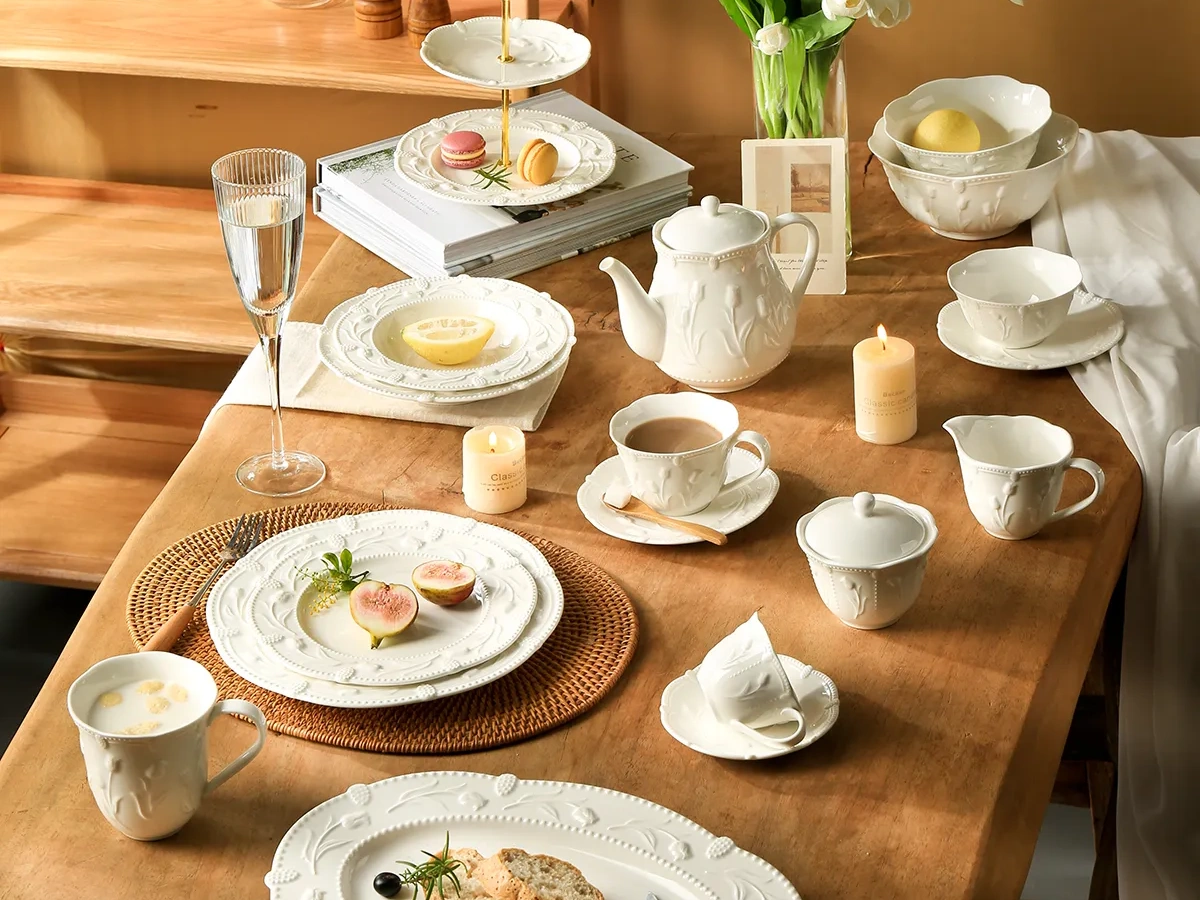 Weiße Geschirrsets, eine zeitlose Wahl für Ihr Unternehmen