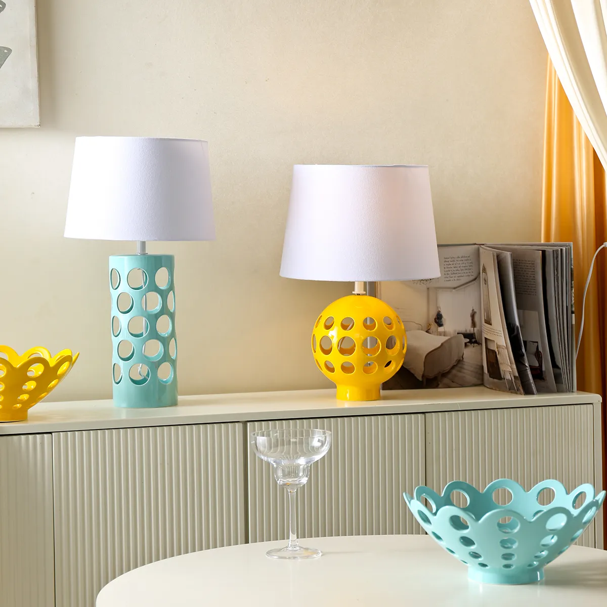 Wholesale Modern Bedside Lamp, Ceramic Base Table Lamps-1