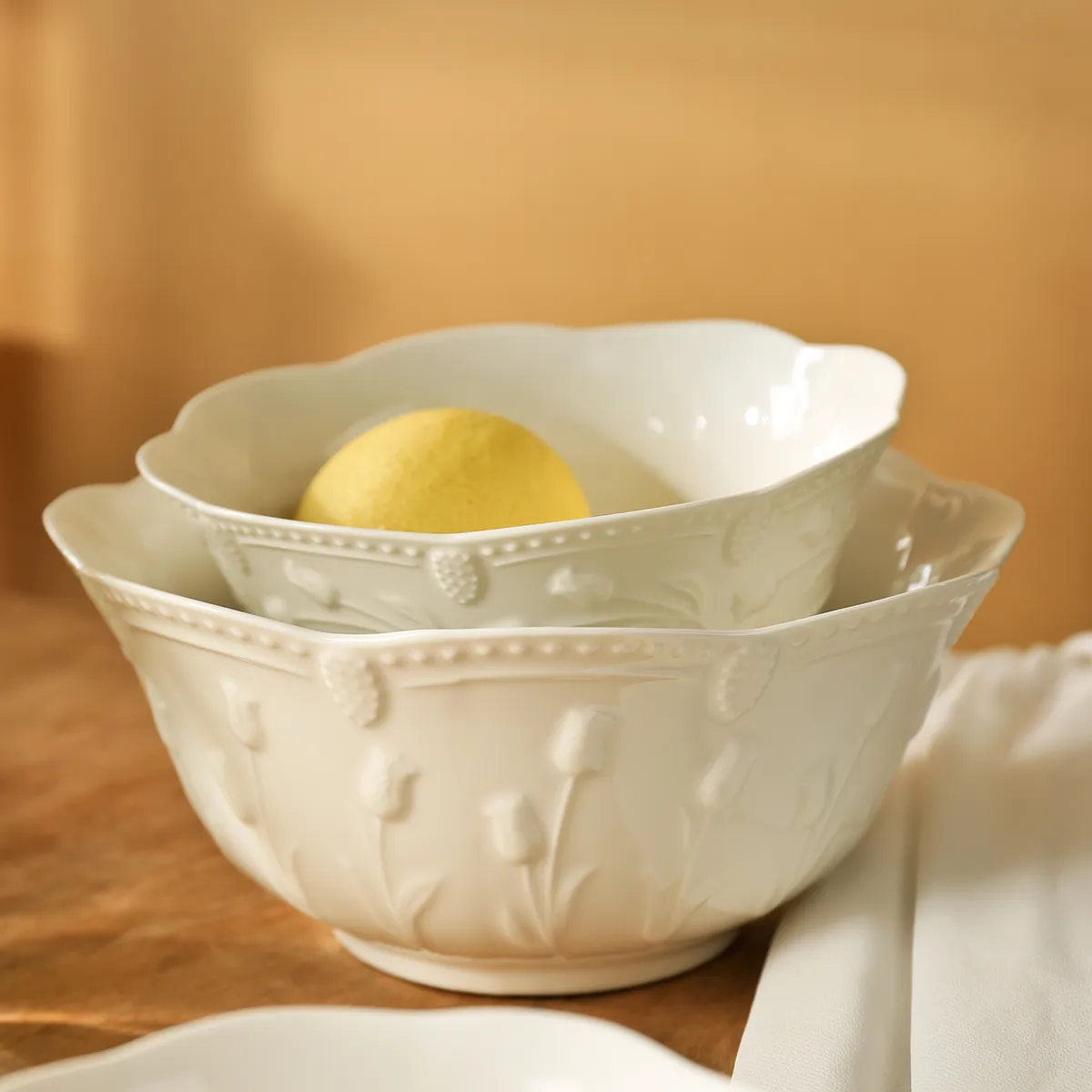 Wholesale Restaurant Crockery, Embossed White Serveware-7