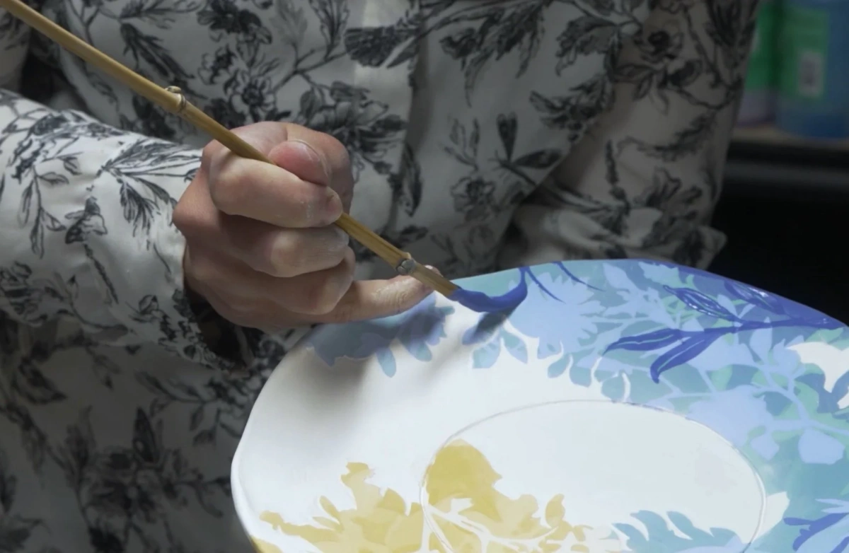 B2B Choice & Cost Guide for Under-glaze, In-glaze, or On-glaze-2